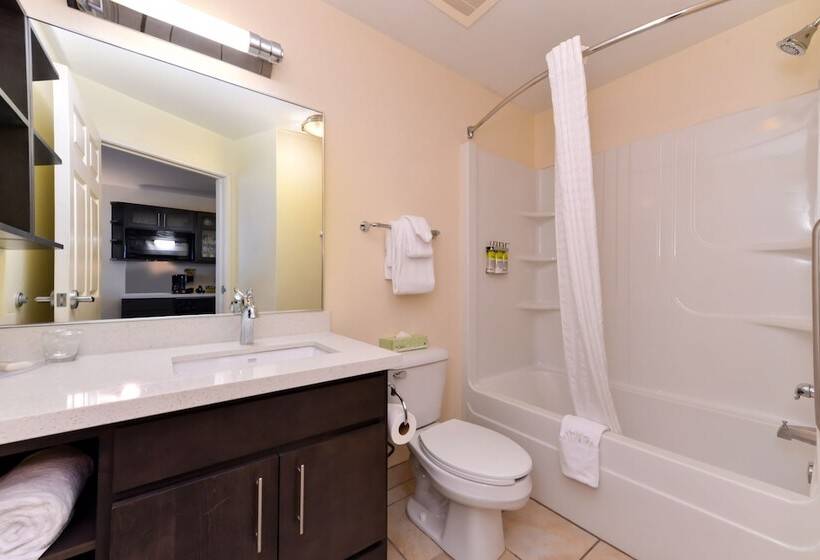 标准工作室, Candlewood Suites Bloomington, An Ihg