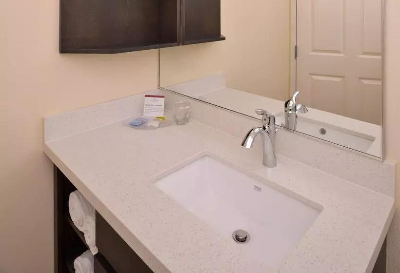 スタンダードスタジオ, Candlewood Suites Bloomington, An Ihg