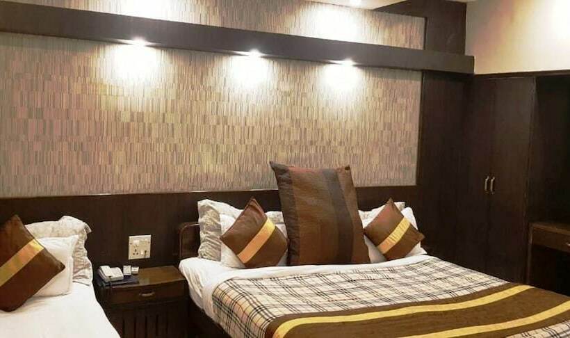 Номер Deluxe, Cj International