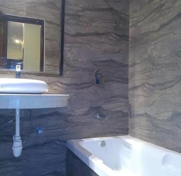 Люкс, Cj International