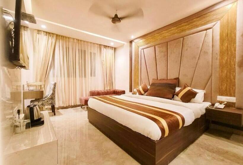 Люкс, Cj International