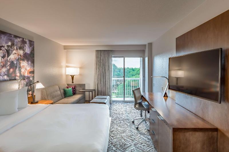 스탠다드 룸 킹사이즈 침대, Doubletree By Hilton Dallas   Farmers Branch
