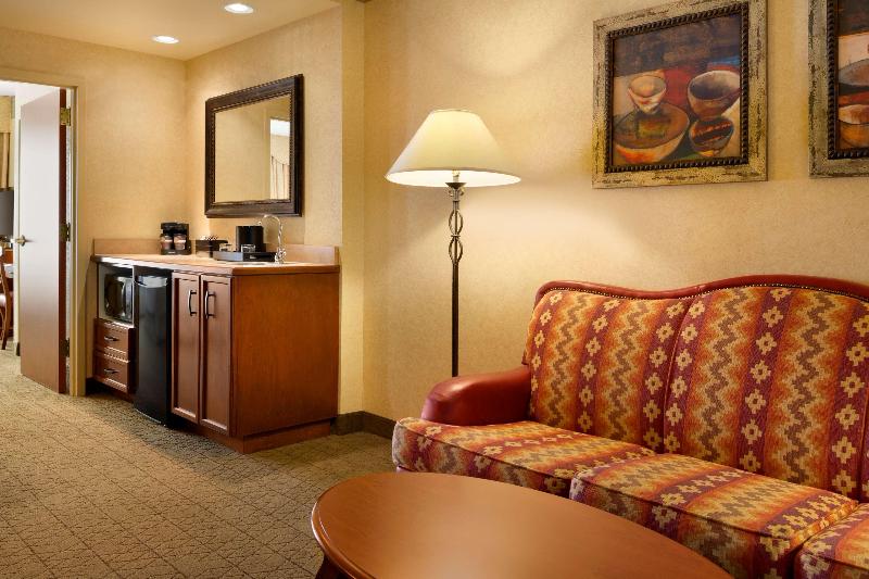 Люкс Премиум, Embassy Suites By Hilton Albuquerque