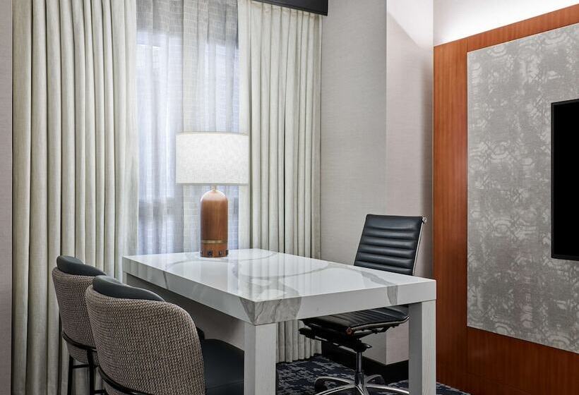 جناح لذوى الاحتياجات الخاصة, Embassy Suites By Hilton Washington D.c. – Convention Center