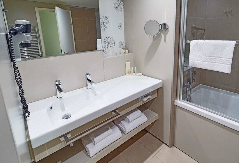 Номер Executive, Golden Tulip Amnéville   Hôtel Spa & Casino