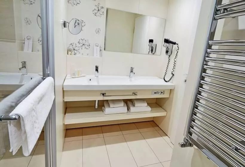 اتاق سوپریور, Golden Tulip Amnéville Hôtel Spa & Casino