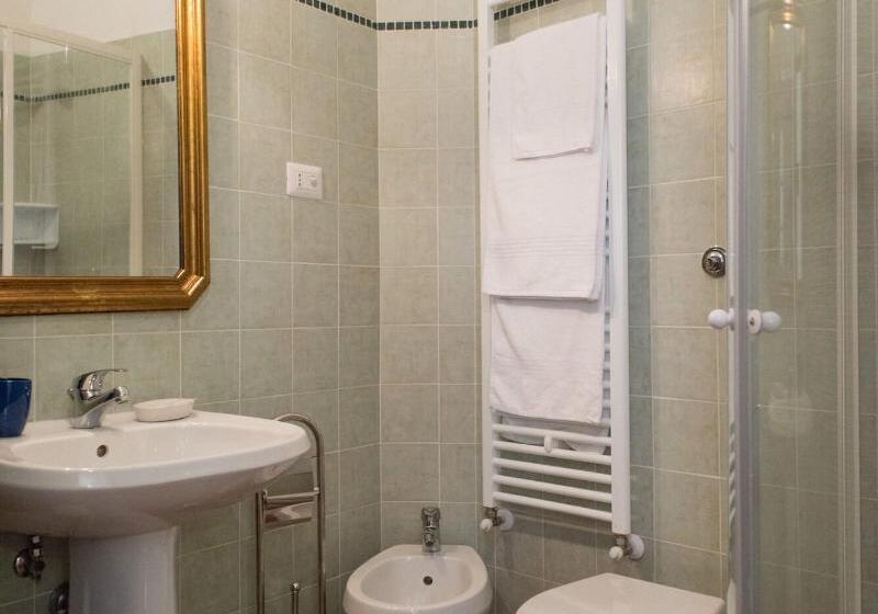 Suite Executive, Herbert Samuel Okeanos Suites Herzilya