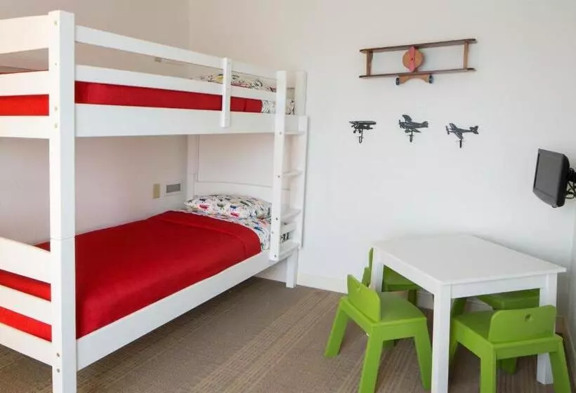 スイート（家族用）, Holiday Inn Hotel & Suites Bloomington Airport, An Ihg