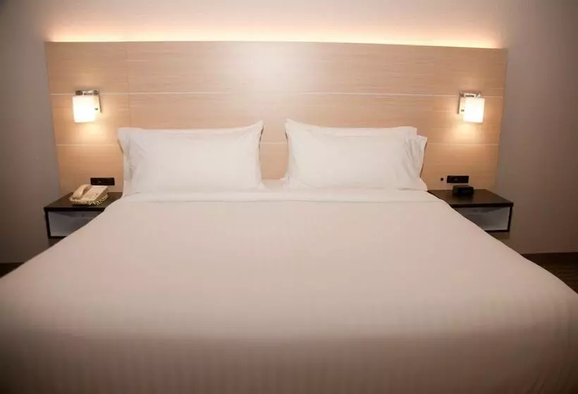 スイート, Holiday Inn Express Hotel & Suites Athens By Ihg