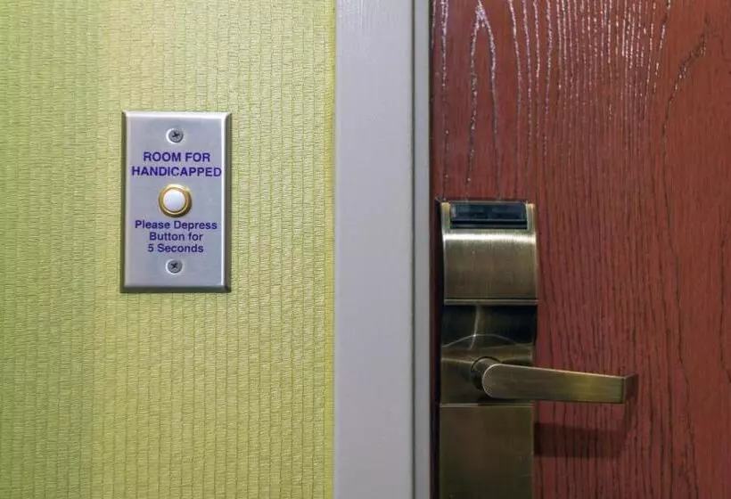 身障者適用スタンダードルーム, Holiday Inn Express Hotel & Suites Athens By Ihg