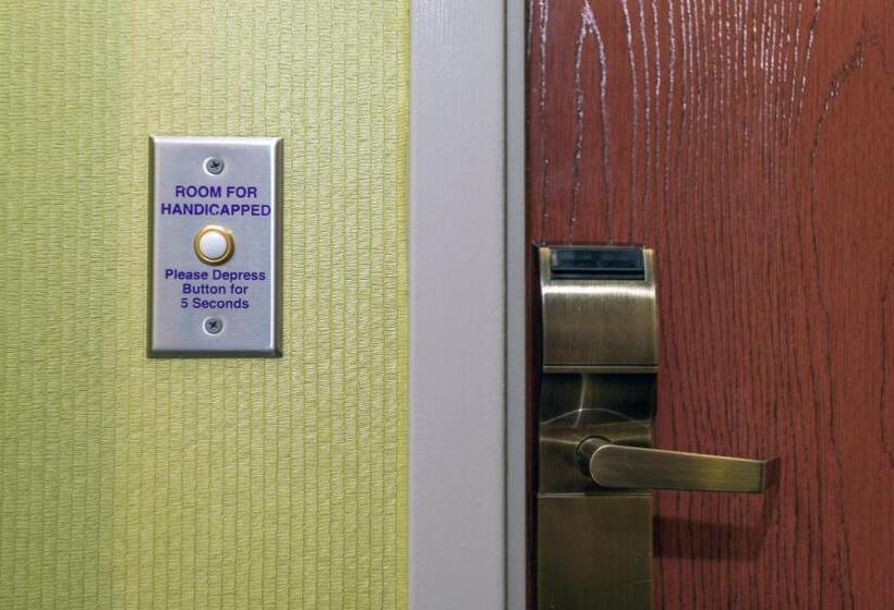 غرفة قياسية سرير كينج لذوى الإحتياجات الخاصة, Holiday Inn Express Hotel & Suites Athens By Ihg