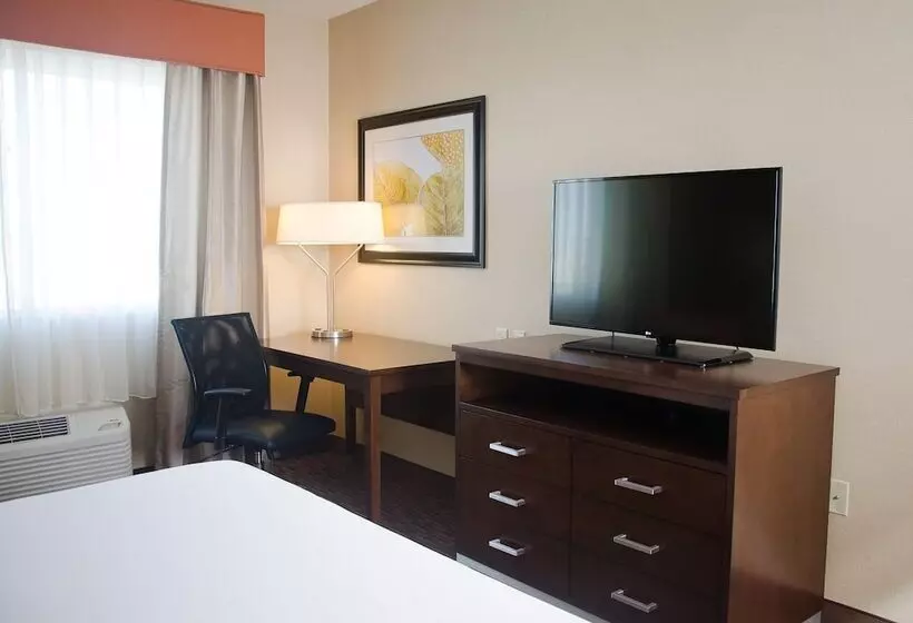 اتاق استاندارد, Holiday Inn Express Hotel & Suites Watertown Thousand Islands, An Ihg
