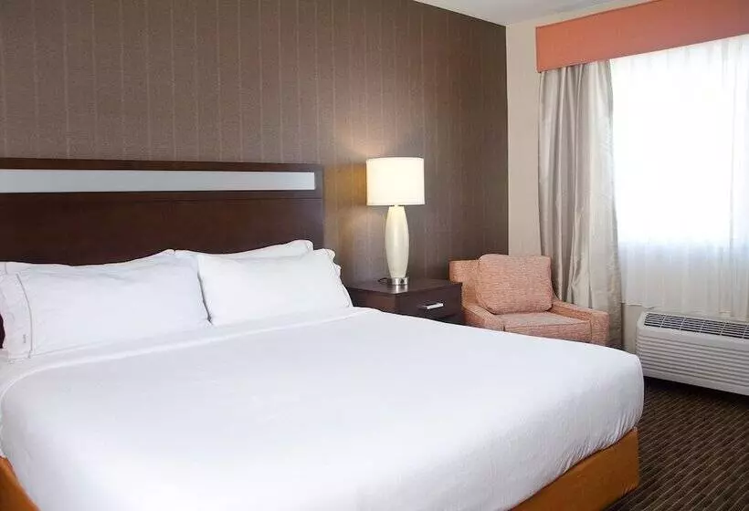 اتاق استاندارد, Holiday Inn Express Hotel & Suites Watertown Thousand Islands, An Ihg
