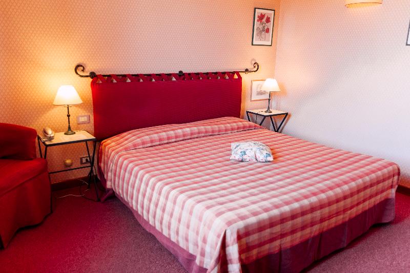 غرفة قياسية سرير كينج, Holiday Inn Express Hotel & Suites Watertown   Thousand Islands, An Ihg