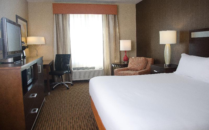 Стандартный Номер Кровать Кинг, Holiday Inn Express Hotel & Suites Watertown   Thousand Islands, An Ihg