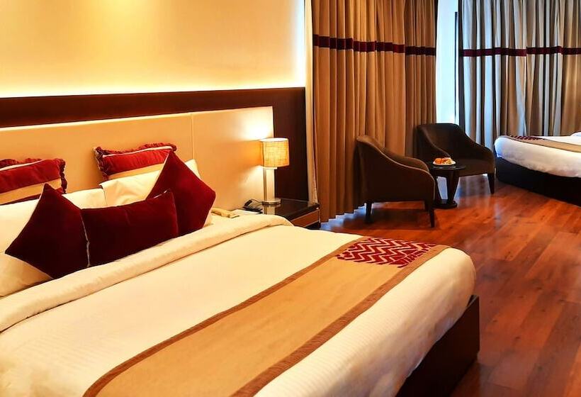 Family Suite, Marigold Sarovar Portico Shimla