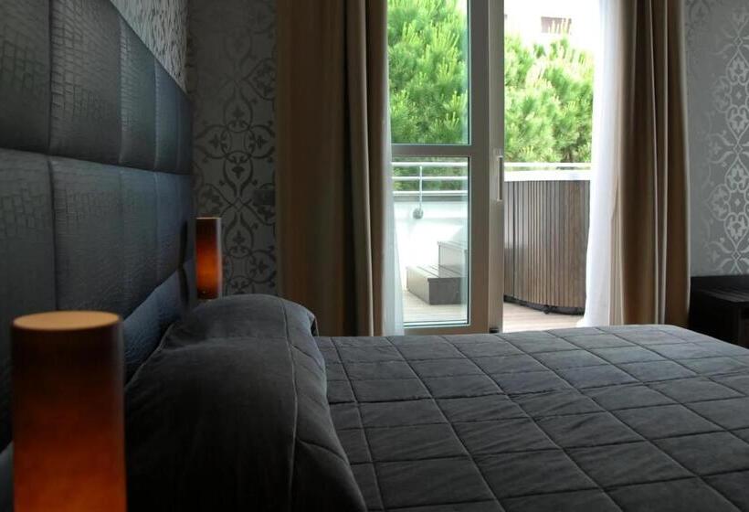 디럭스 자쿠지룸, Atmosfere Milano Marittima