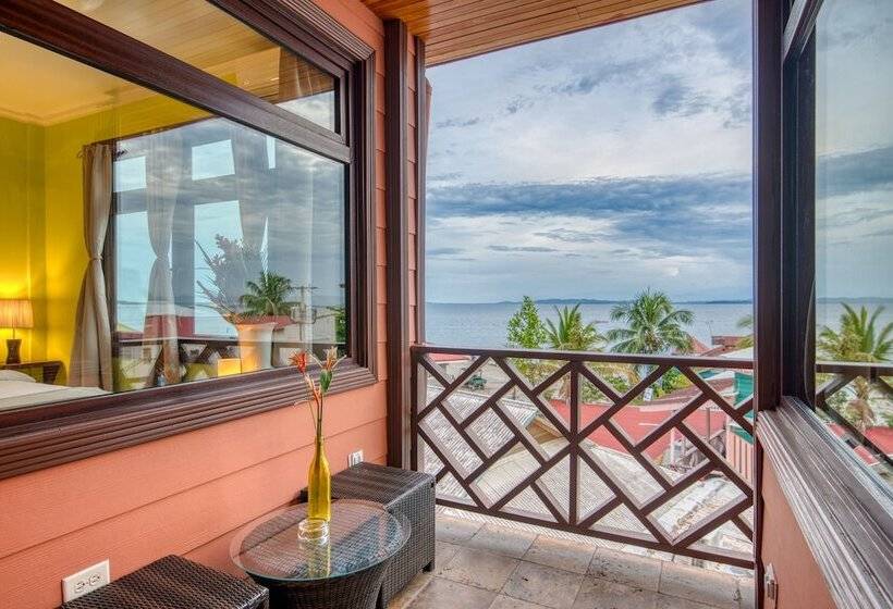 جناح ديلوكس, Palma Royale