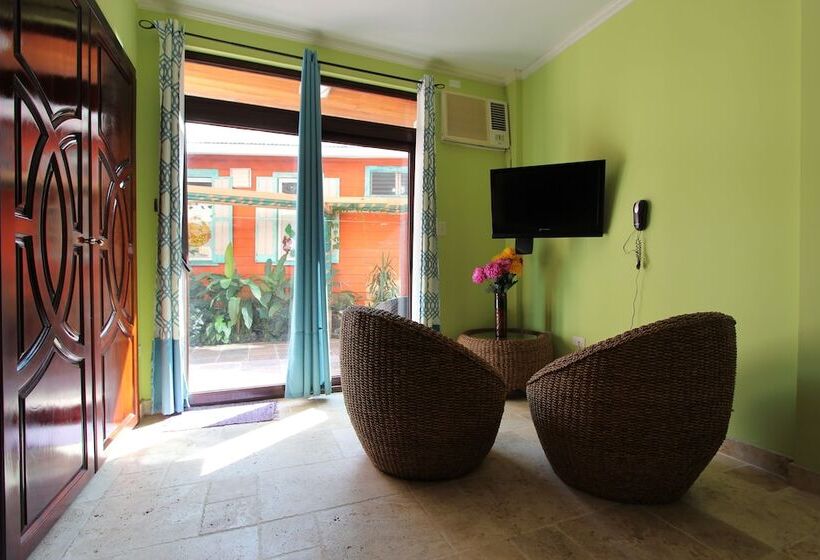 غرفة قياسية, Palma Royale