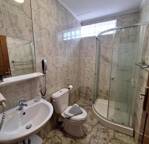 Studio Standard, Perla Beach