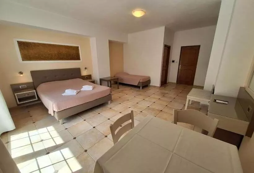 Studio Standard, Perla Beach