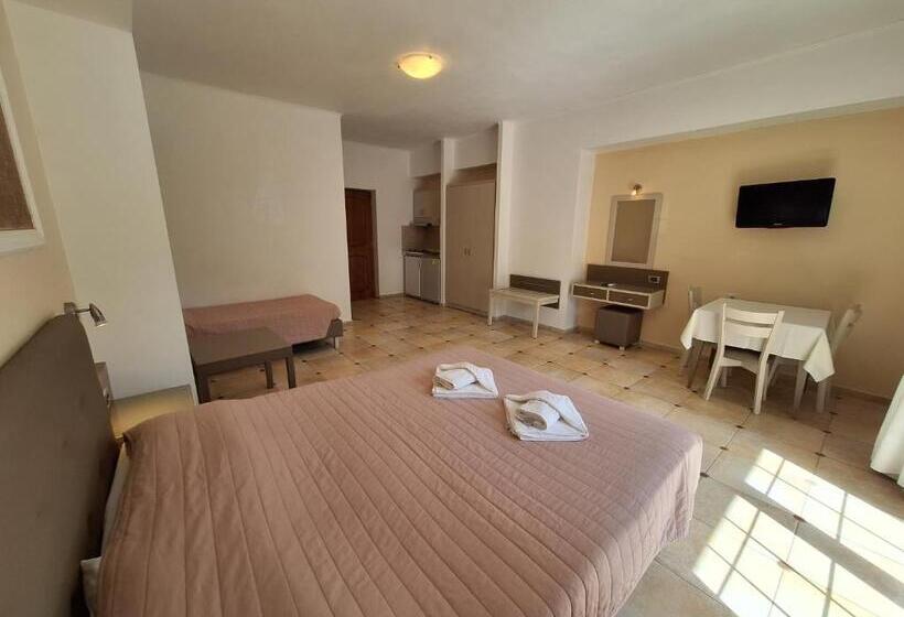 Studio Standard, Perla Beach