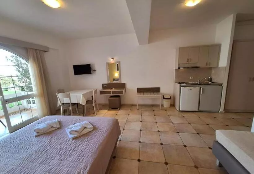 Studio Standard Vue Piscine, Perla Beach