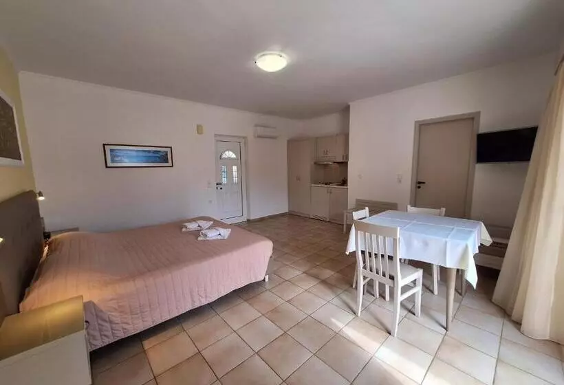 Studio Standard Vue Piscine, Perla Beach