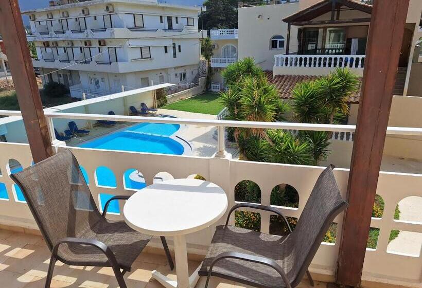 Studio Standard Vue Piscine, Perla Beach
