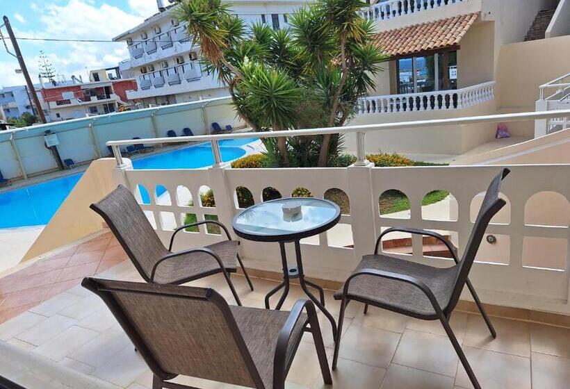 Studio Standard Vue Piscine, Perla Beach