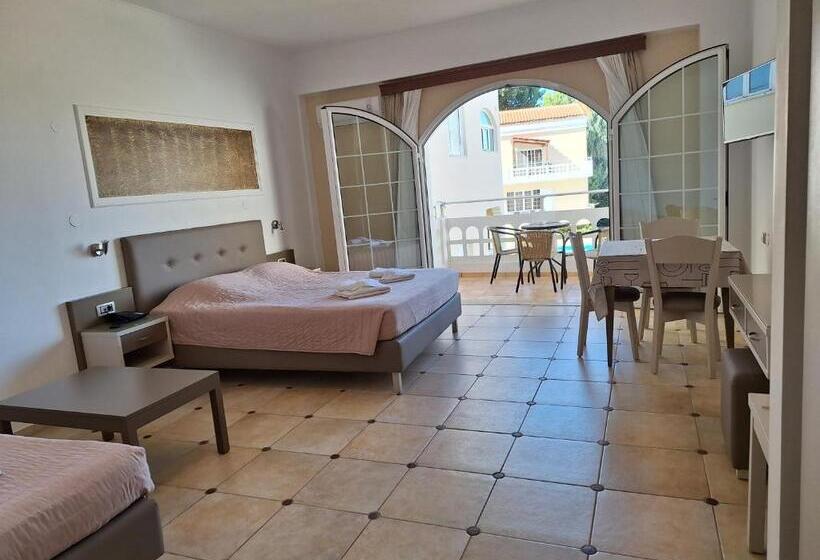 Studio Standard Vue Piscine, Perla Beach