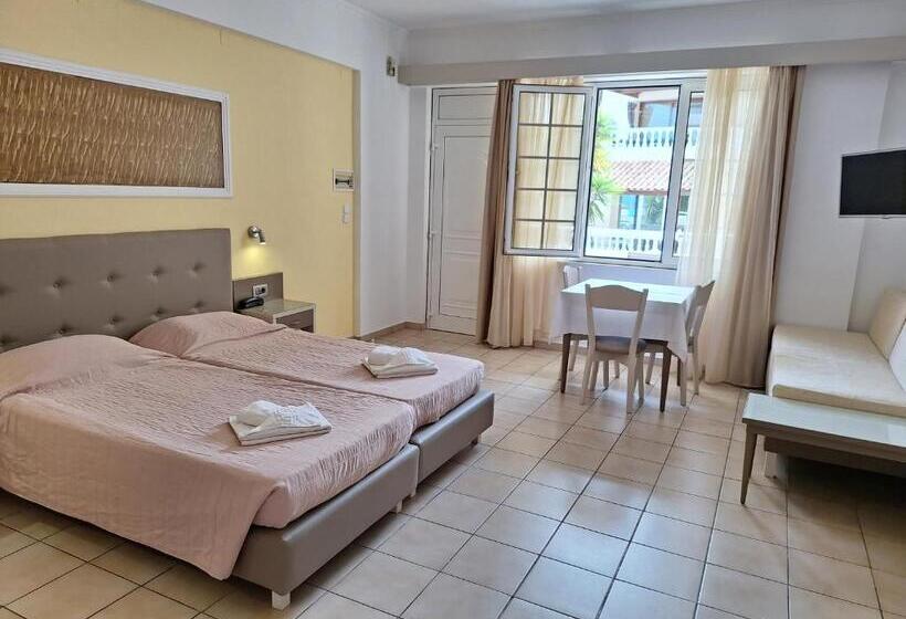 Studio Standard Vue Piscine, Perla Beach