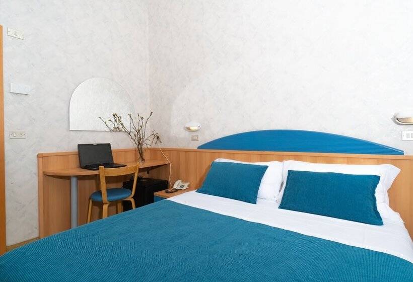 Четырехместный Номер Economy, Sampaoli