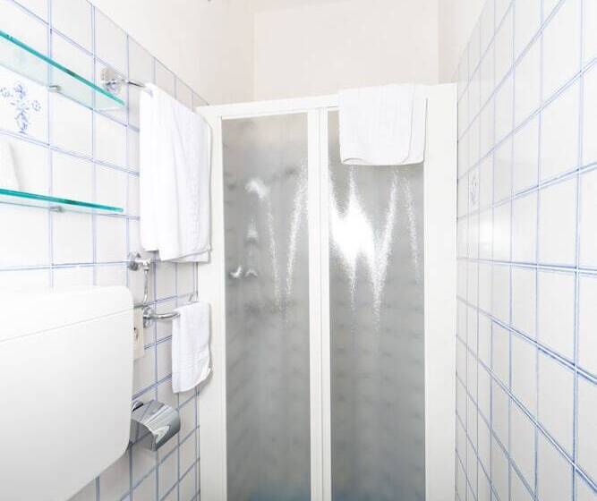 标准三人间, Sampaoli