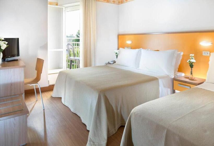 标准三人间, Sampaoli