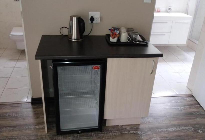 Люкс 2 Спальни, Sunrock Guesthouse