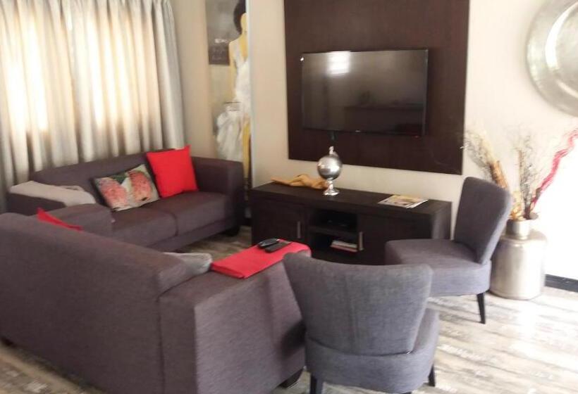 Люкс 2 Спальни, Sunrock Guesthouse