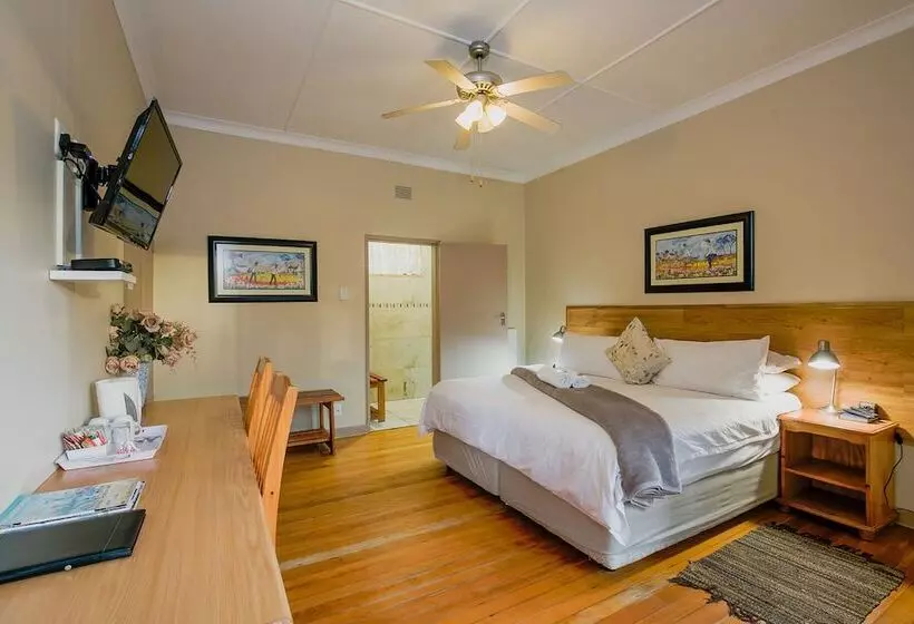 اتاق استاندارد, Sunrock Guesthouse