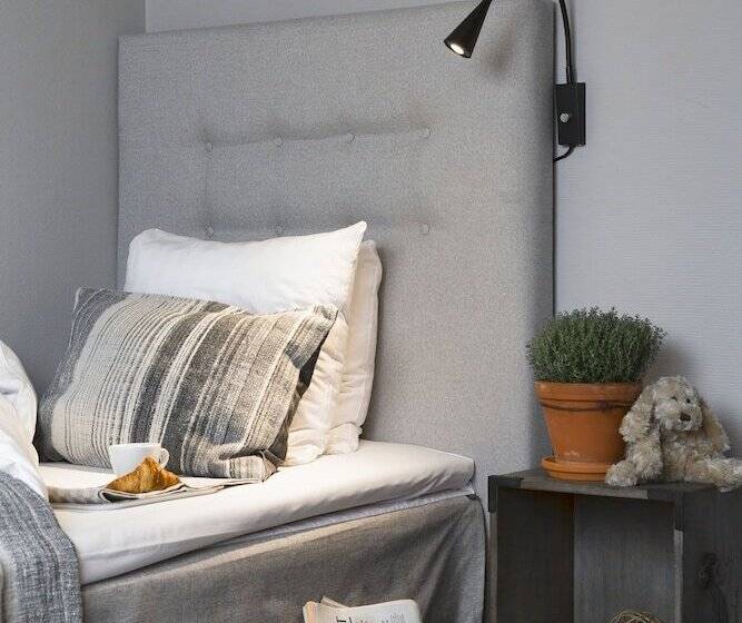 غرفة قياسية فردية, Villa Lovik