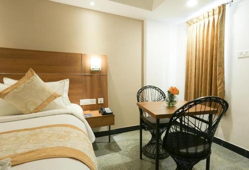 اتاق خانوادگی, Zip By Spree Hotels Mangala International