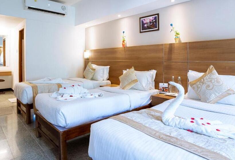 اتاق خانوادگی, Zip By Spree Hotels Mangala International