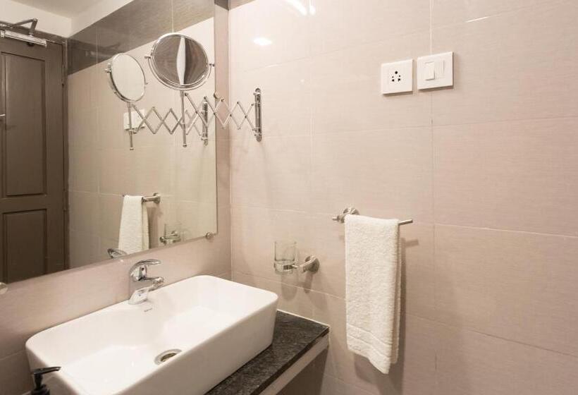 سوییت, Zip By Spree Hotels Mangala International