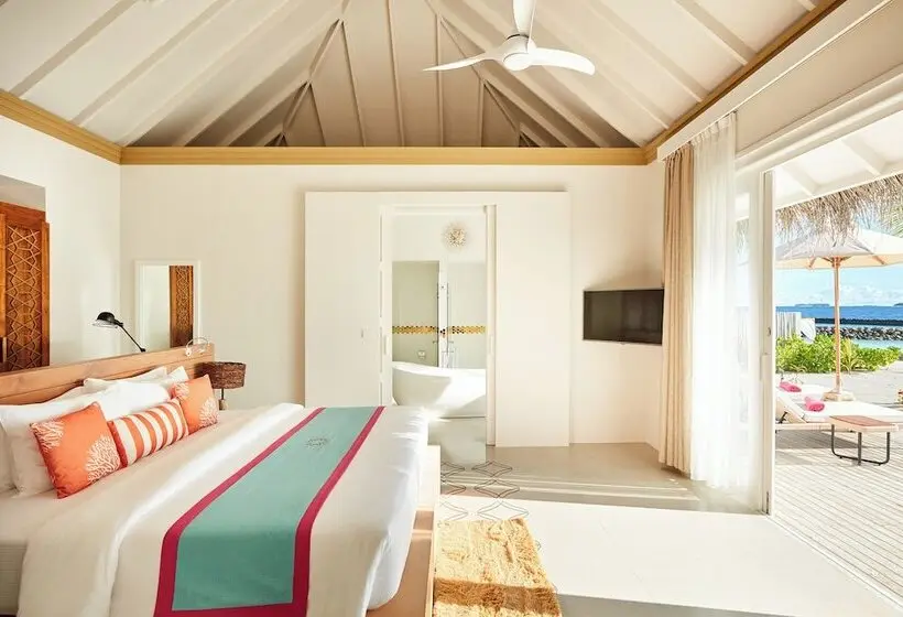 2 Bedroom Apartment with Pool