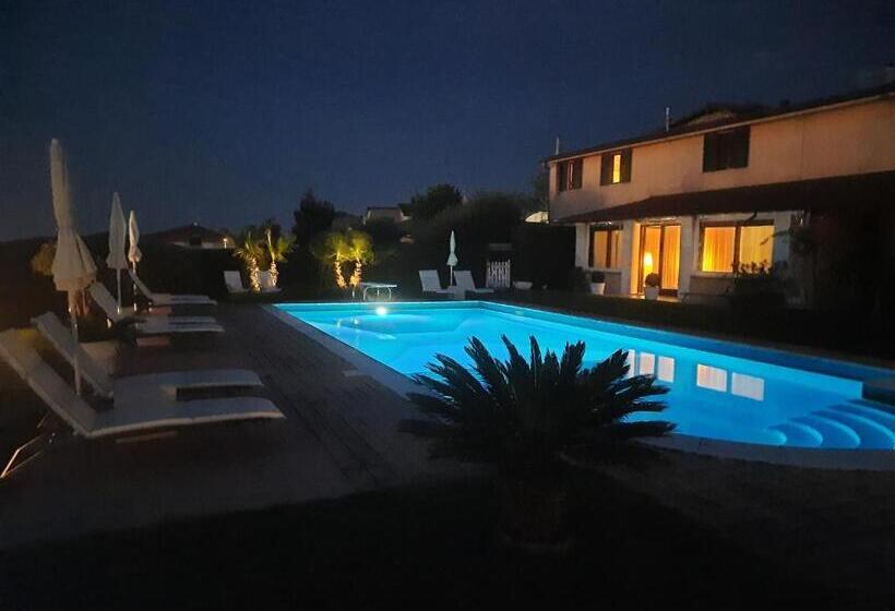 Standard room with outdoor bath, B&b Villa Fiorini