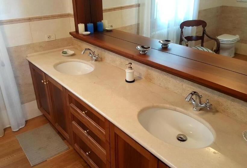 Standard room with outdoor bath, B&b Villa Fiorini