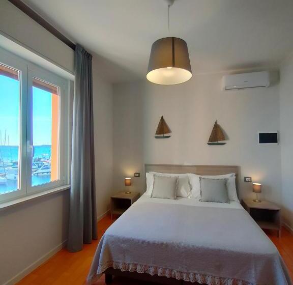 חדר סטנדרט נוף לאגם, Albergo La Pescatrice