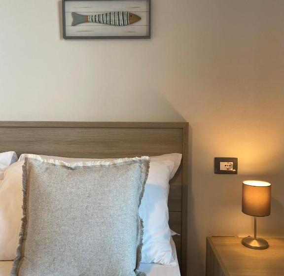 חדר סטנדרט נוף לאגם, Albergo La Pescatrice