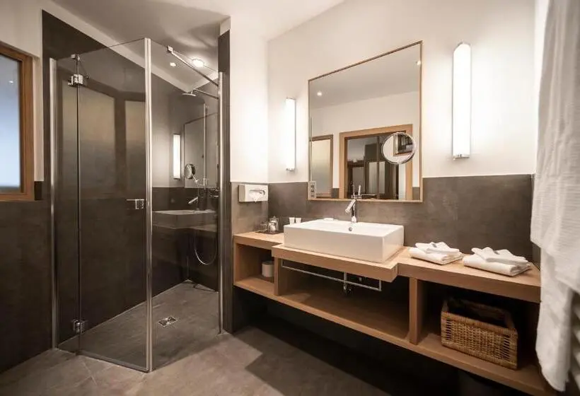 Juniorsviitti Terassi, Belvedere   Fine Dining, Hideaway & Spa