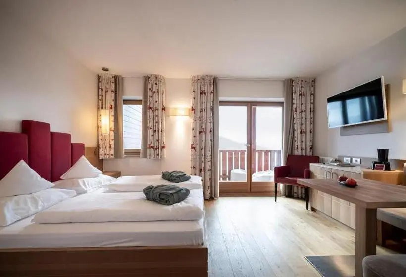Superior-huone Parveke, Belvedere   Fine Dining, Hideaway & Spa