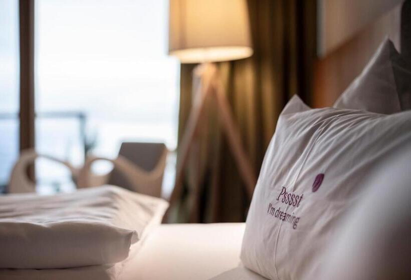 Люкс, Belvedere   Fine Dining, Hideaway & Spa